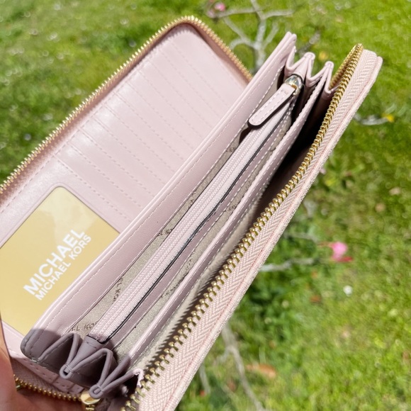 Michael Kors Jet Set Large Continental Wallet Wristlet MK Vanila Pink Blush - Picture 9 of 12